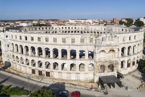 Kroatien, Istrien, Pula, Blick auf das römische Amphitheater - MAEF12369