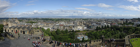 UK, Schottland, Edinburgh, Panoramablick auf die Stadt vom Edinburgh Castle, lizenzfreies Stockfoto
