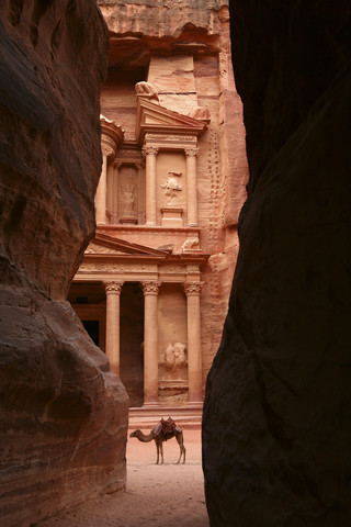 Jordanien, Petra, Teil von Al Khazneh, lizenzfreies Stockfoto