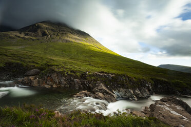 UK, Scotland, Isle of Skye, Fairy Pools - FCF01237