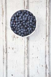 Bowl of blueberries on white wood - LVF06246