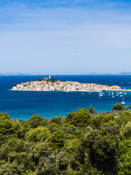 Kroatien, Blick auf die Halbinsel Primosten - AMF05429