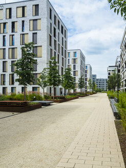 Deutschland, Hessen, Offenbach, moderne Architektur im Hafengebiet - AMF05460