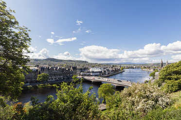 UK, Scotland, Inverness, cityscape with River Ness - FOF09316