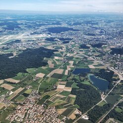 flug über Zürich, Schweiz - NGF00408