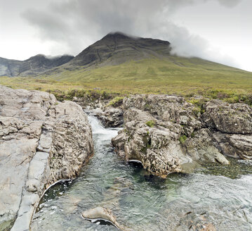 UK, Scotland, Isle of Skye, Fairy Pools - CLPF00142