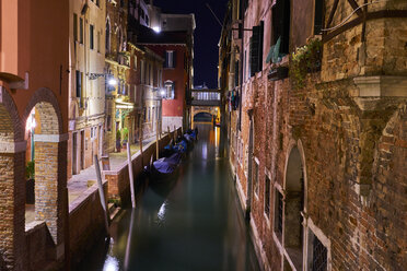 Italy, Venice, Narrow canal at night - MRF01717