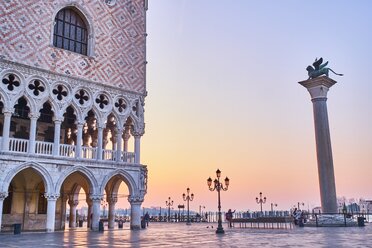 Italy, Venice, Doges's Palace at St Mark's Square - MRF01742