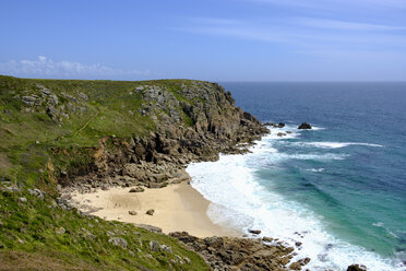 UK, Cornwall, Porthchapel Beach near Porthcurno - SIEF07528