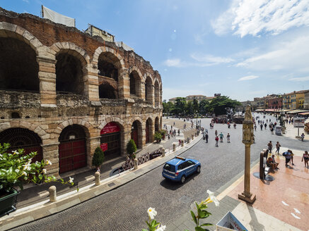 Italien, Verona, Arena di Verona, Piazza Bra - AMF05486