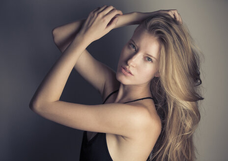 Portrait of blond young woman - PNEF00135