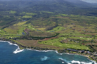 USA, Hawaii, Kauai, Südküste, Golfplatz, Luftaufnahme - HLF01030