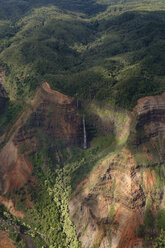 USA, Hawaii, Kauai, Waimea Canyon, Waipoo Falls - HLF01038