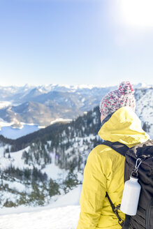 Germany, Bavaria, Alps, hiker with backpack at Lake Walchen - MMAF00146