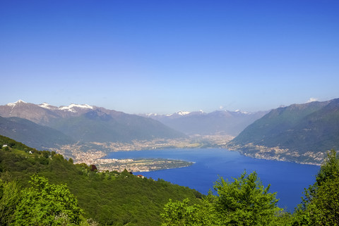 Schweiz, Tessin, Lago Maggiore, Mergugno, Blick auf Ascona, Lugano, lizenzfreies Stockfoto