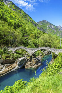 Schweiz, Tessin, Verzascatal, Lavertezzo, Ponte dei Salti - PUF00834