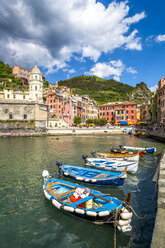 Italien, Ligurien, Cinque Terre, Manarola, Hafen - PUF00836