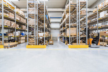 High rack warehouse in factory - DIGF02902
