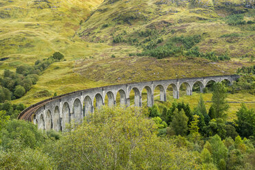 Großbritannien, Schottland, Schottische Highlands, Glenfinnan Viaduct - STSF01325