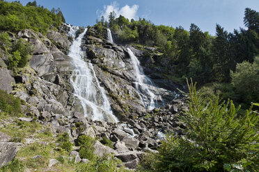 Italien, Trentino, Val di Genova, Nardis Wasserfälle - LOMF00643