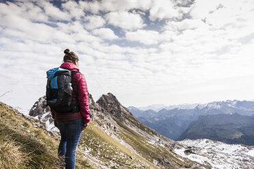 Germany, Bavaria, Oberstdorf, hiker in alpine scenery - UUF12120