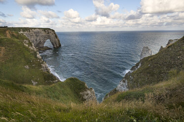 Frankreich, Normandie, Etretat, Steilküste - RPSF00011