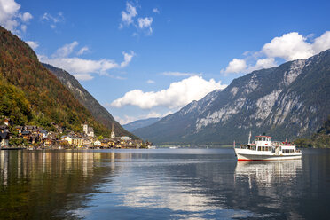 Austria, Salzkammergut, Hallstaetter See, Hallstadt - PUF00893