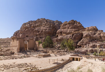 Jordania, Wadi Musa, Petra, Qasr Bint Firaun, Palast der Tochter des Pharao - MABF00463