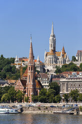 Ungarn, Budapest, Calvinistische Kirche Buda und Matthiaskirche - ABOF00310