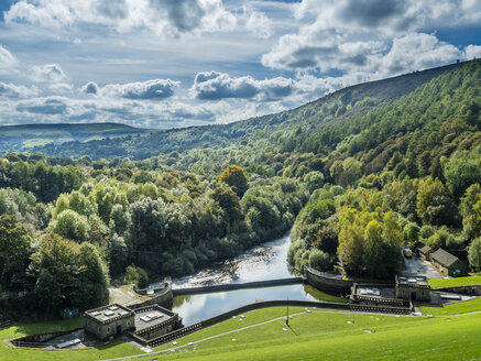 Großbritannien, England, Derbyshire, Peak District, Ladybower Reservoir - STSF01372