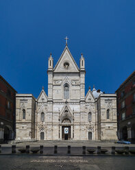 Italy, Campania, Neapel, Duomo di Napoli at Piazetta Gulia del Duomo - AMF05504