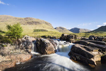 Großbritannien, Schottland, Schottische Highlands, Glen Coe, Glen Etive, River Etive, River Etive Falls - FOF09436