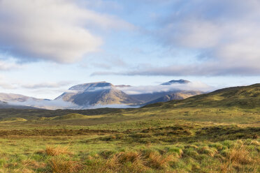 Großbritannien, Schottland, Schottische Highlands, Glencoe, in der Nähe von Loch Tulla - FOF09485