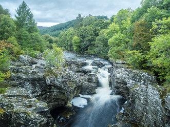 UK, Schottland, Highland, Invermoriston Wasserfälle - STSF01419