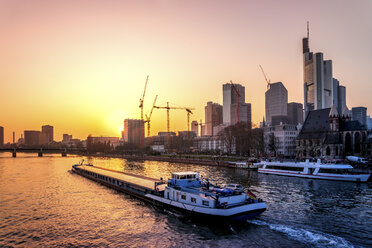 Germany, Frankfurt, skyline at sunrise - PUF00900