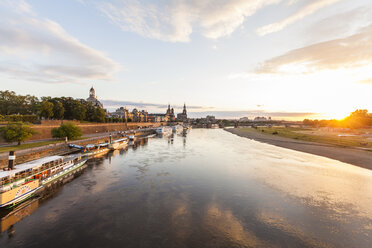 Germany, Dresden, Bruehl's Terrace with paddlesteamer on river Elbe at sunset - WD04237