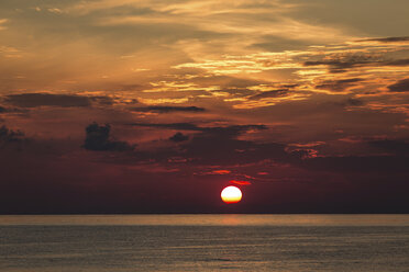 Italy, Aeolian Islands, Stromboli, sunrise - THGF00034