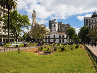 Argentina, Buenos Aires, Plaza de Mayo with Cabildo de Buenos Aires, Museo Nacional del Cabildo y la Revolucinn de Mayo - AMF05519