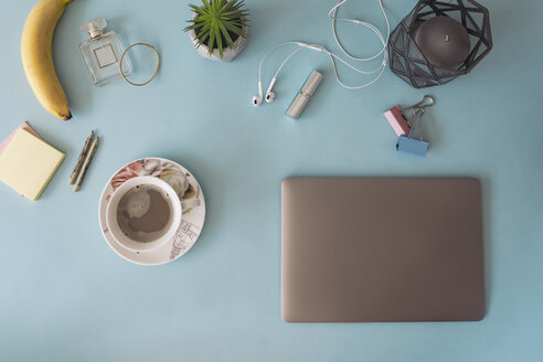 Business desk from above - MOMF00321