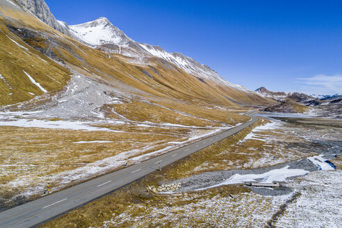 Schweiz, Graubünden, Engadin, Albulatal, Luftaufnahme der Albulapassstrasse - STSF01447