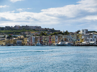 Italien, Kampanien, Phlegräische Insel, Insel Procida, Marina die Procida - AMF05542