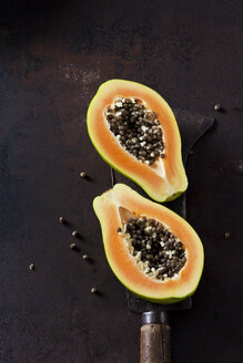 Sliced papaya - CSF28567