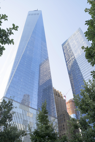 USA, New York City, One World Trade Center und Seven World Trade Center, lizenzfreies Stockfoto