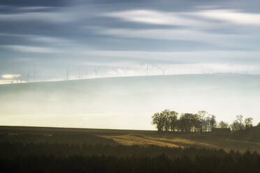 Großbritannien, Schottland, East Lothian, Lammermuir HIlls, Crystal Rig Wind Farm - SMAF00896