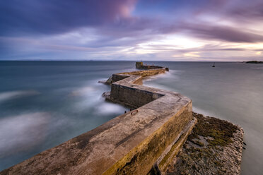 Großbritannien, Schottland, Fife, Sonnenuntergang - SMAF00899