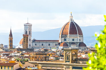 Italy, Tuscany, Florence, Old town, Santa Maria del Fiore and Badia Fiorentina - CSTF01537