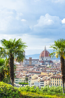 Italy, Tuscany, Florence, Old town, Santa Maria del Fiore and Badia Fiorentina - CSTF01538