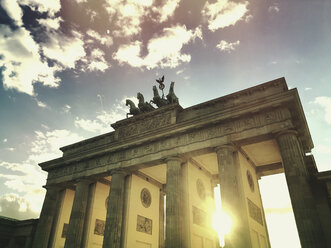 Deutschland, Berlin, Brandenburger Tor - GWF05333