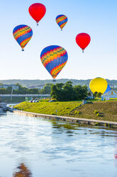 Litauen, Vilnius, Heißluftballonfahren - CSTF01550