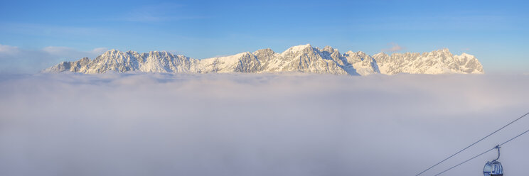 Österreich, Tirol, Panoramablick auf das Kaisergebirge, Wilder Kaiser und Zahmer Kaiser - MMAF00202
